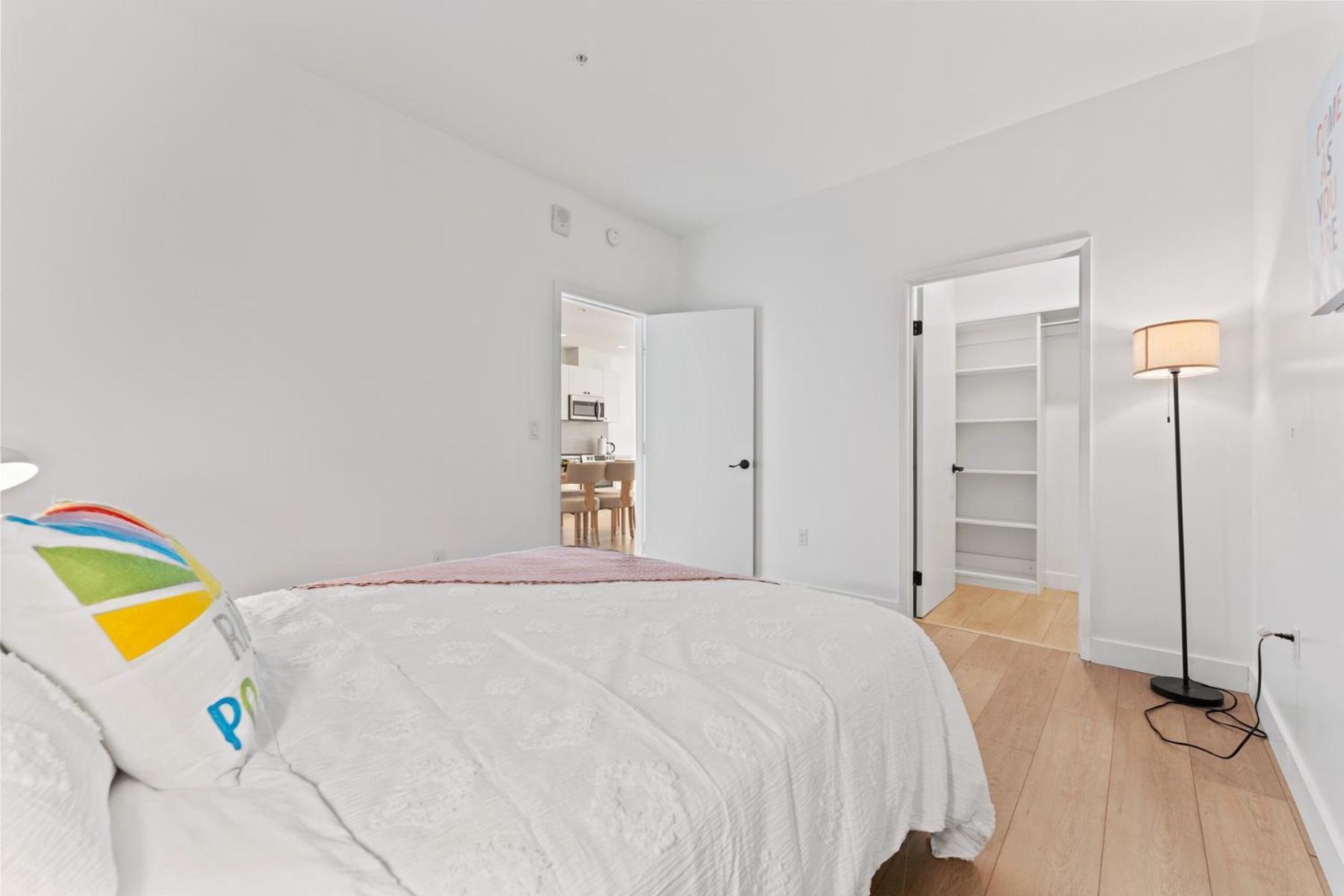 Apartment Stylish Westwood - Steps From Ucla-2 Bedroom 2 Bath *